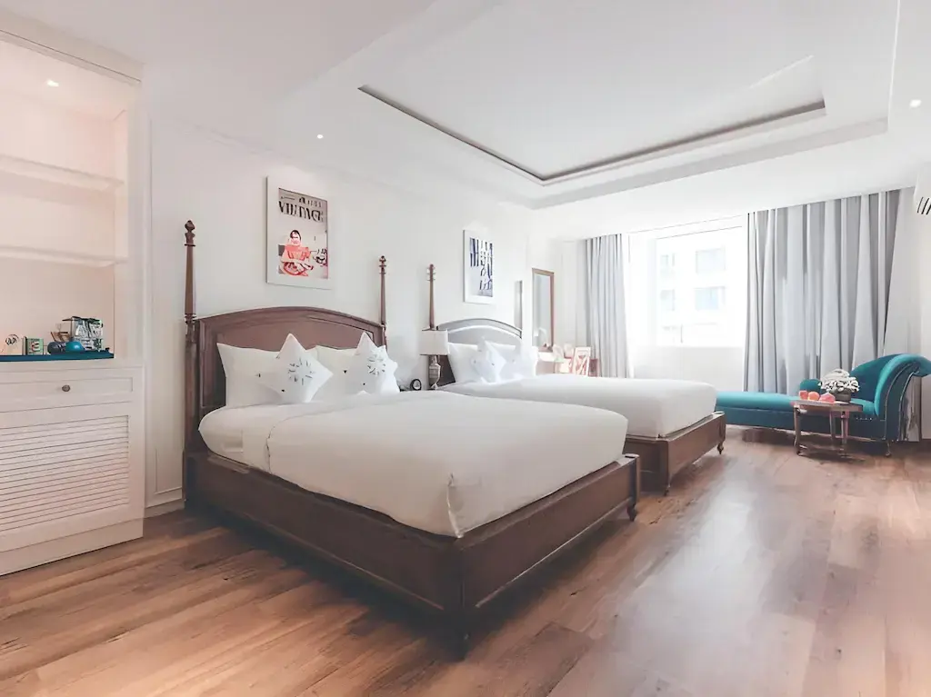 جناح جراند إليجانت بسريرين مزدوجين وإطلالة على المدينة