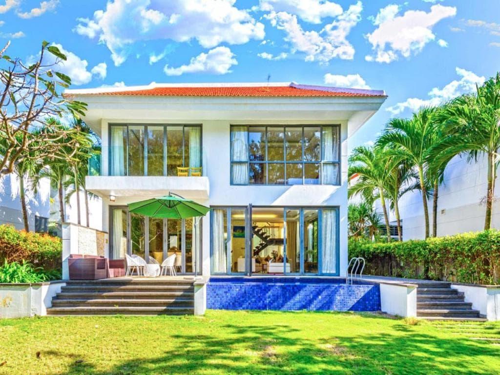 فيلا من 4 غرف نوم مع مسبح خاص