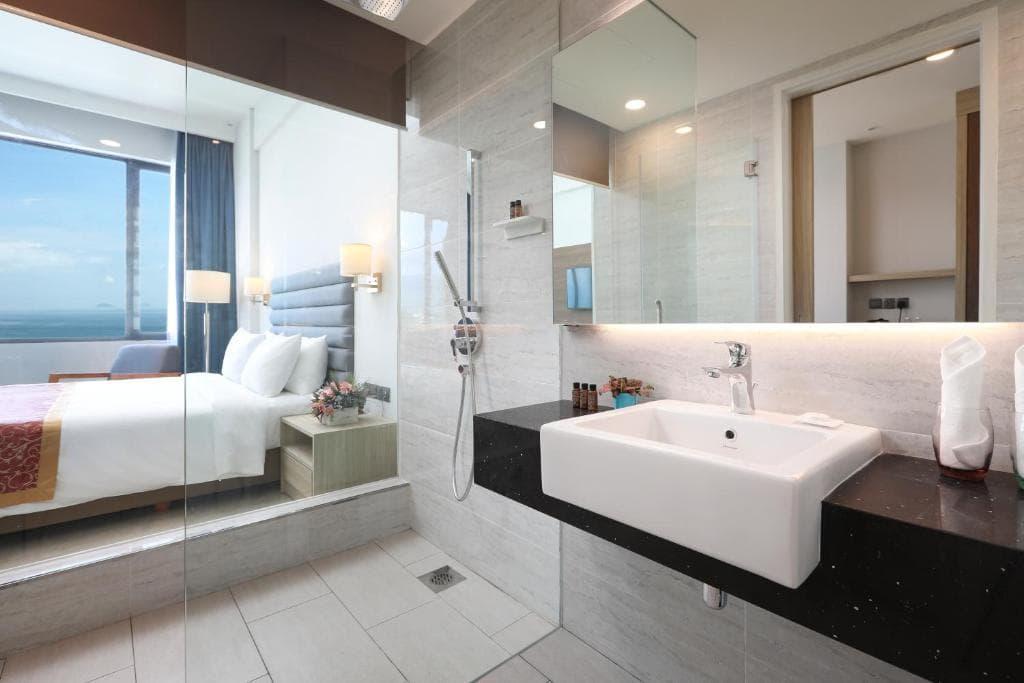 ديلوكس جزئي على البحر