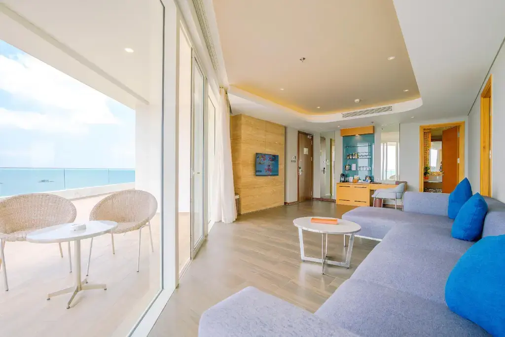 جناح اكزكتيف مطل على المحيط