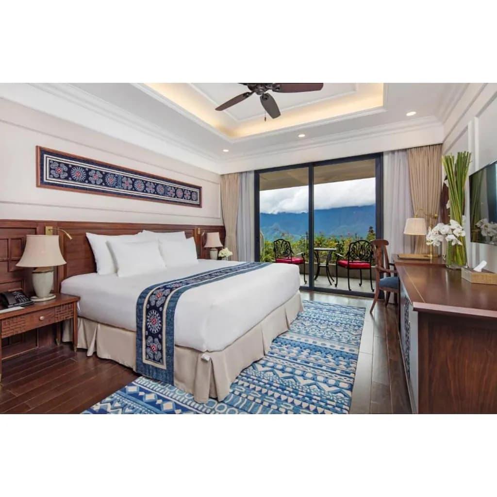 كلاسيكية بريميوم تطل على الجبل