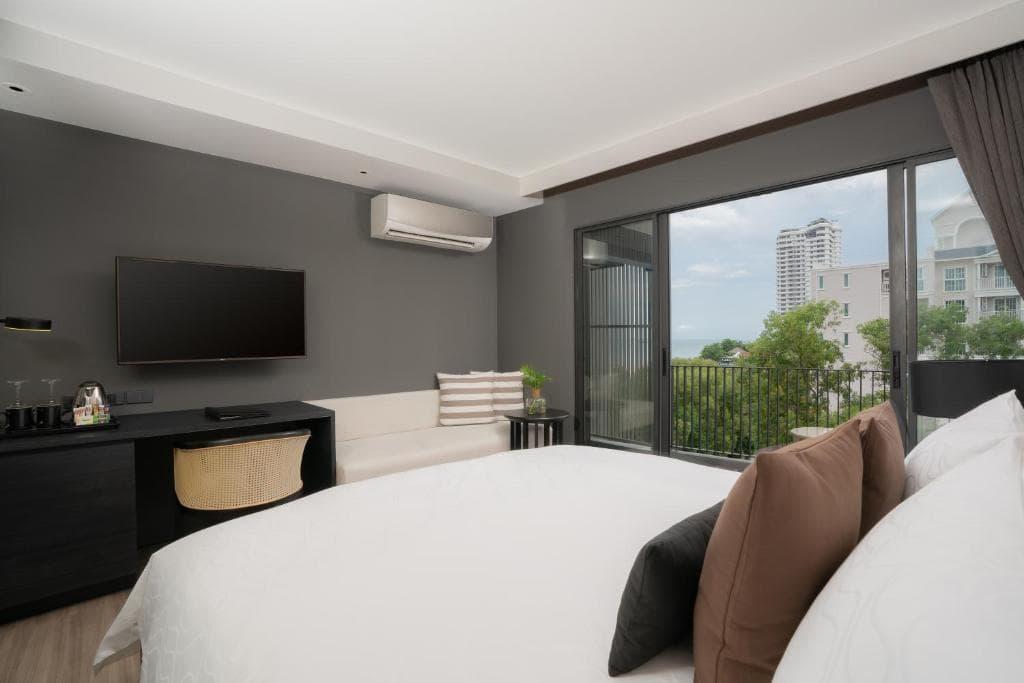 غراند ديلوكس اطلالة على البحر