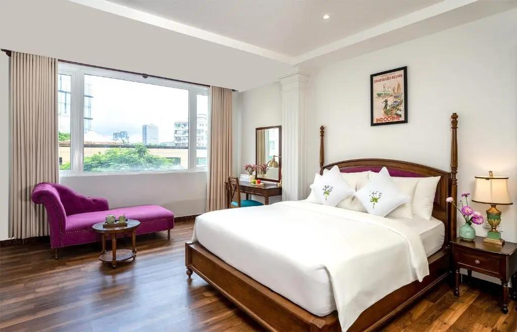 اكزكتيف مطلة على المدينة