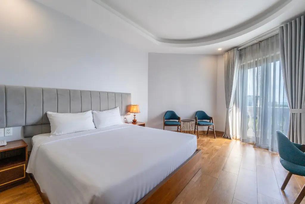 سوبريور مطلة على البحر