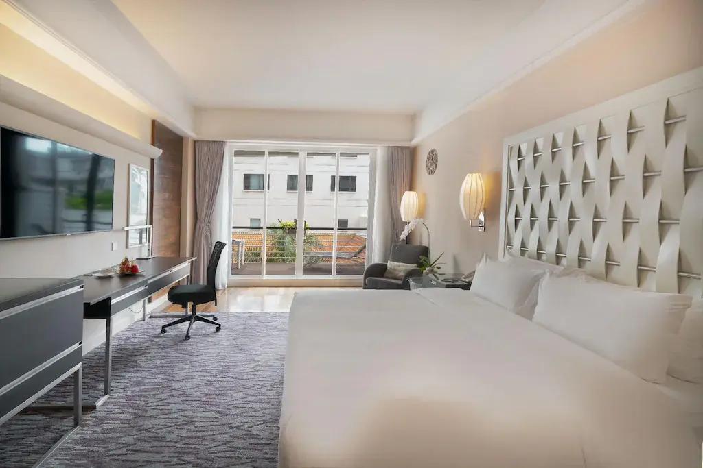 بريميير مع شرفة