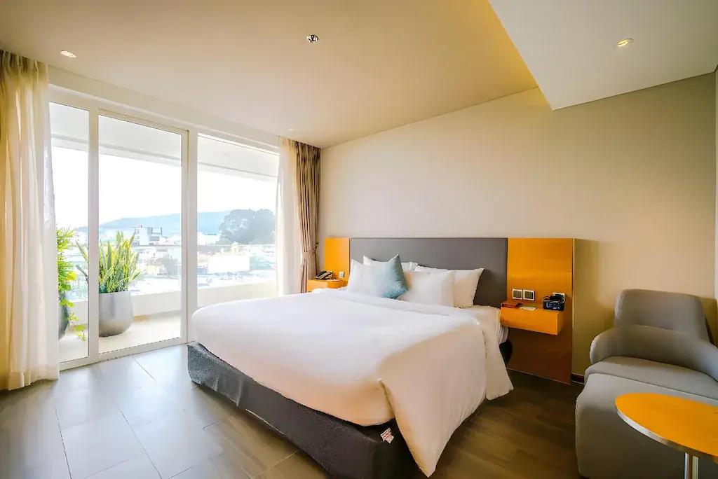 جناح اكزكتيف مطل على المحيط