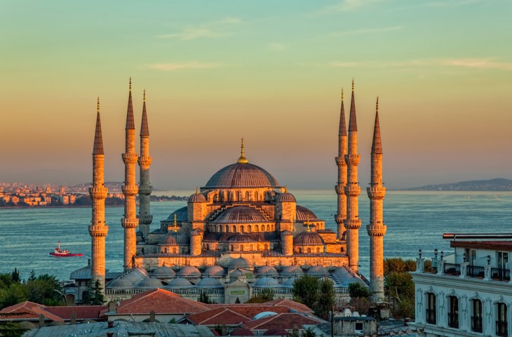عروض تركيا, 8 ليالِ في اسطنبول وانطاليا