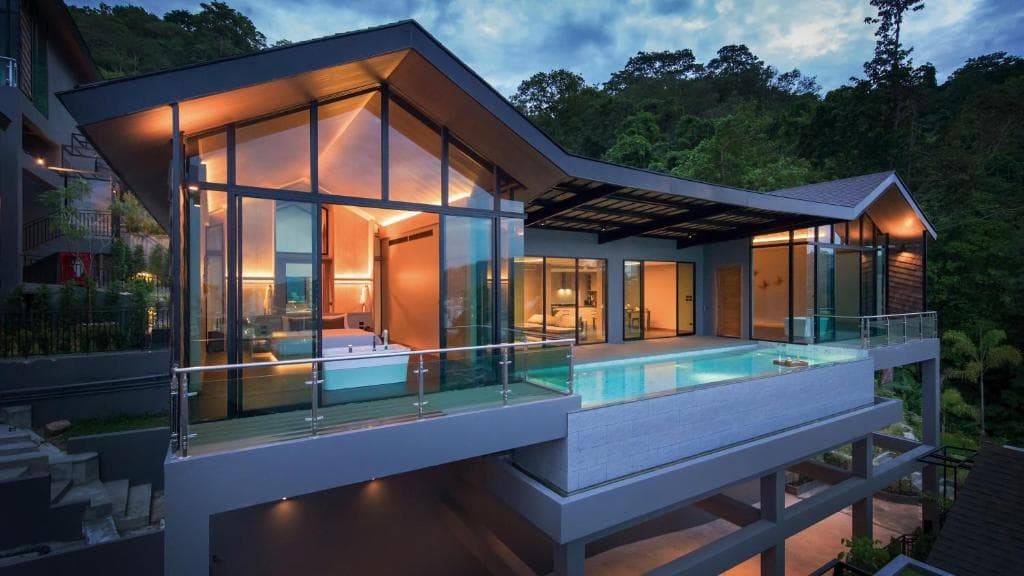 فيلا من غرفتين مع مسبح على البحر